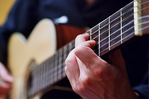 Choisir guitare classique pour debuter